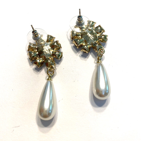 Dramatic Gold Pierced Earrings Drop & Dangle Pearl Teardrop & Blue Rhinestones - Picture 3 of 6